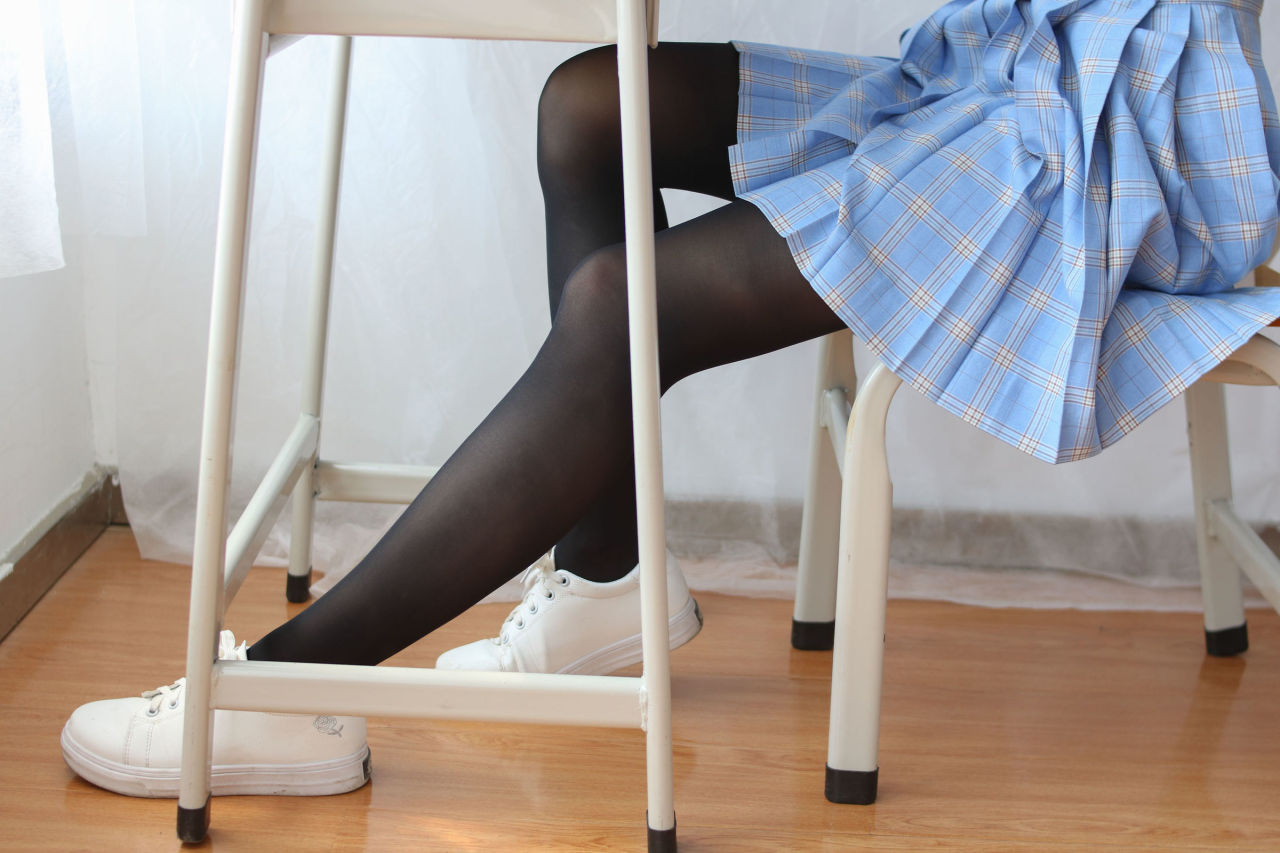 [森萝财团] BETA-027 清新黑丝学生妹 萝莉丝袜写真